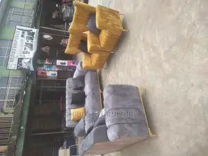 Quality Complete Set of Upholstery Padded Chair by 7 Seater