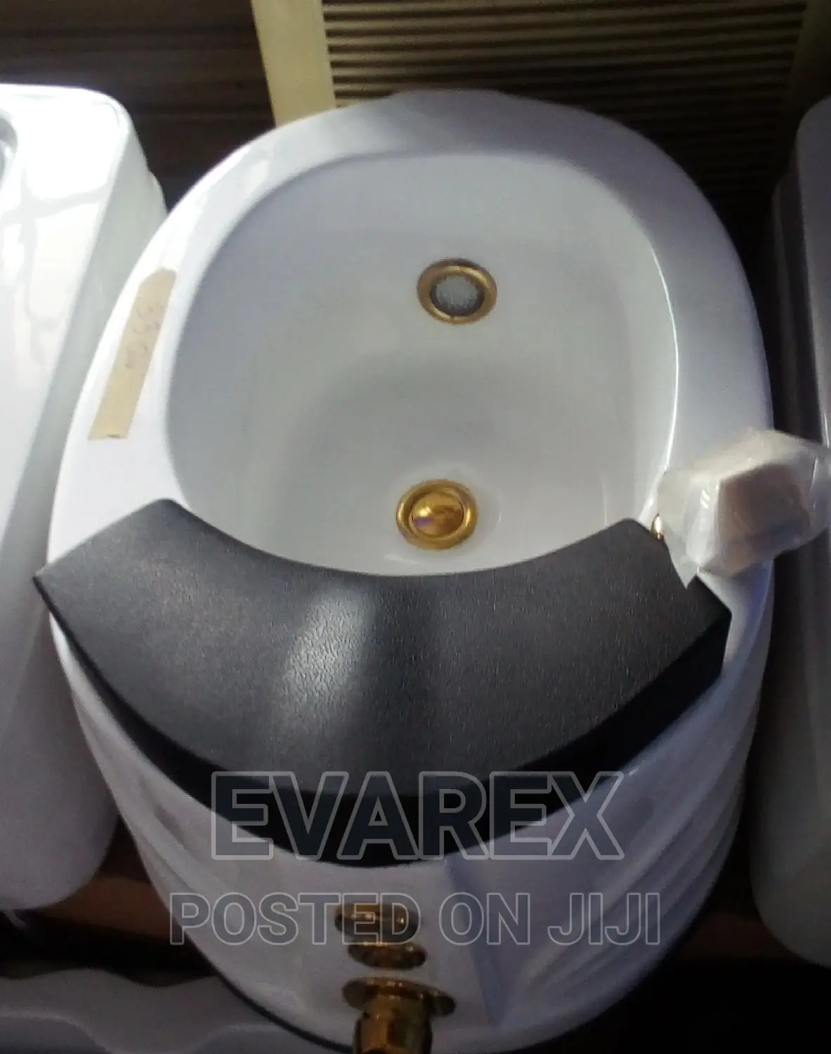 Quality White Pedicure Bowl Kit