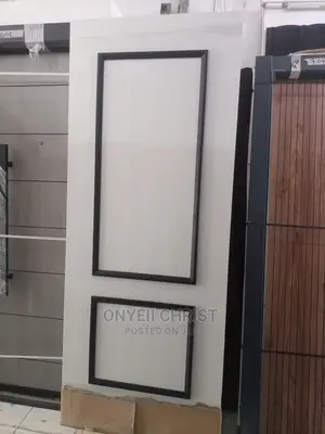 840 Hard Wooden Door White