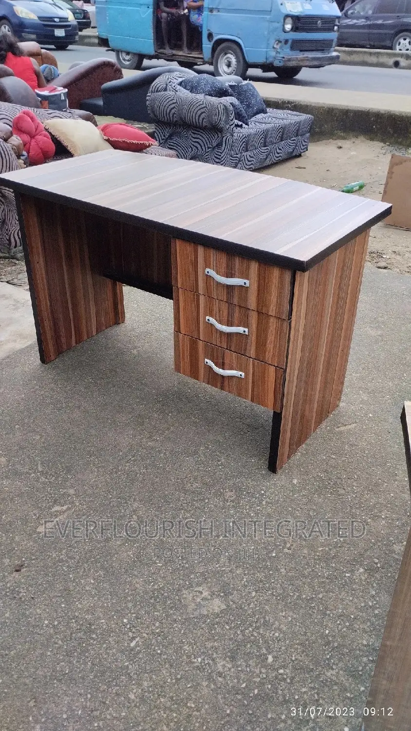 Office Table 4ft
