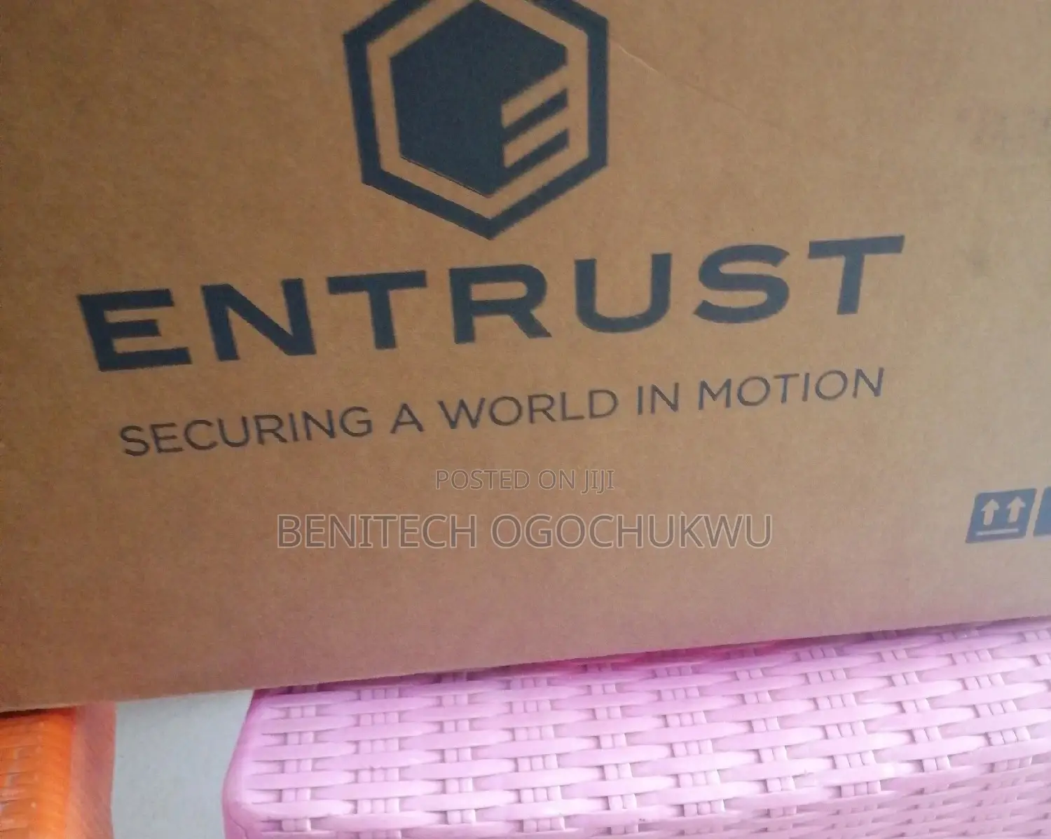 Entrust Securing a World in Motion SD360 Printer