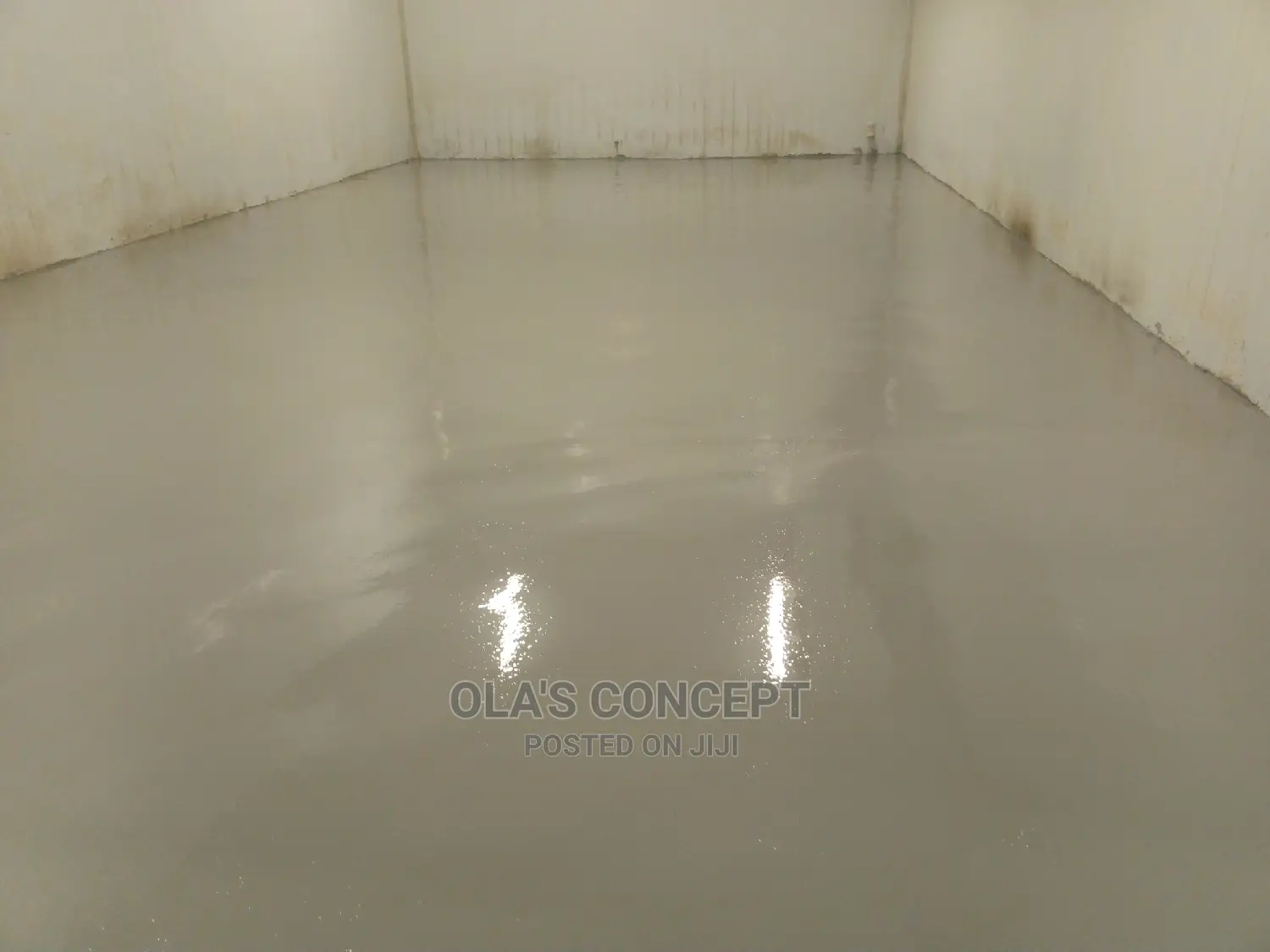 Glossy Epoxy Flooring