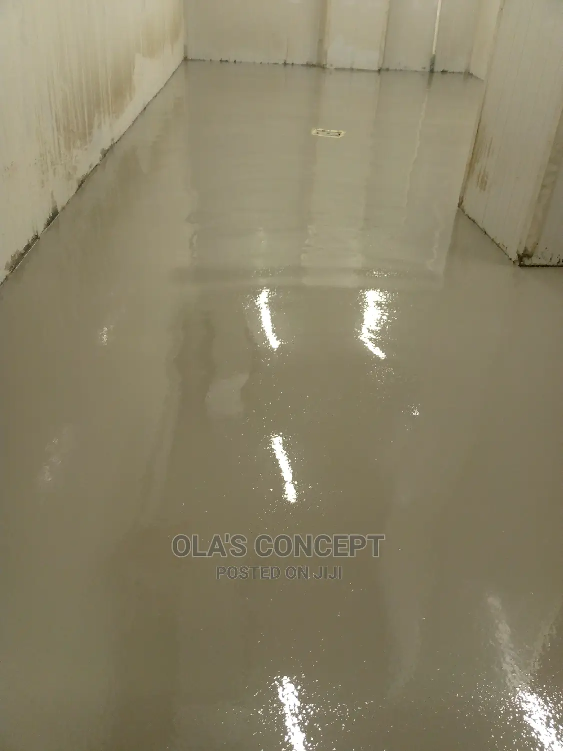 Glossy Epoxy Flooring