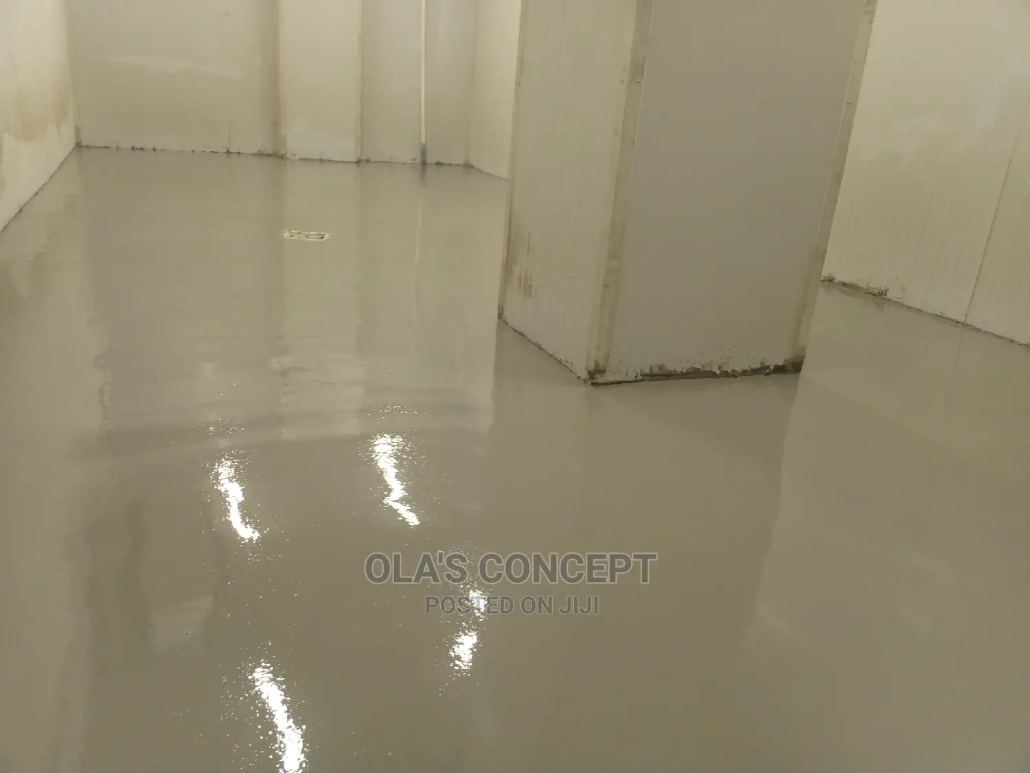 Glossy Epoxy Flooring