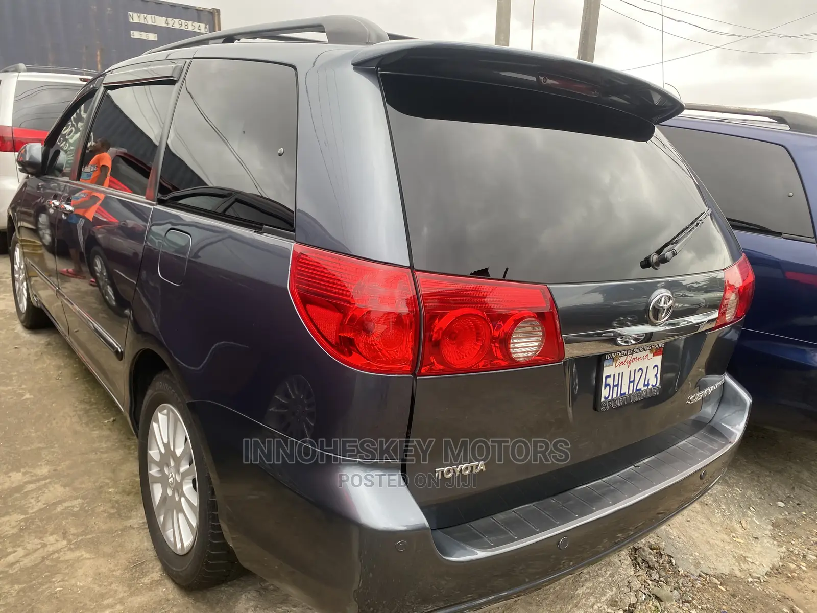 Toyota Sienna XLE Limited FWD 2009 Gray