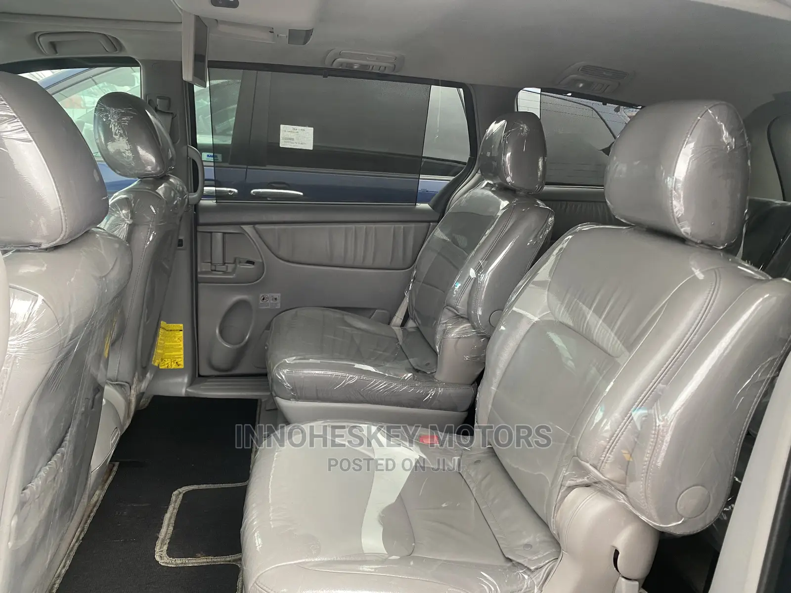 Toyota Sienna XLE Limited FWD 2009 Gray