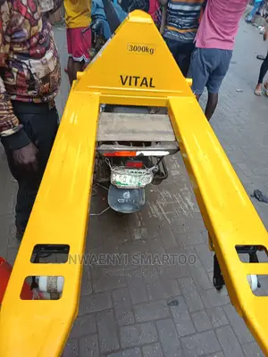 Wide Leg Vital 3ton Pallet Truck