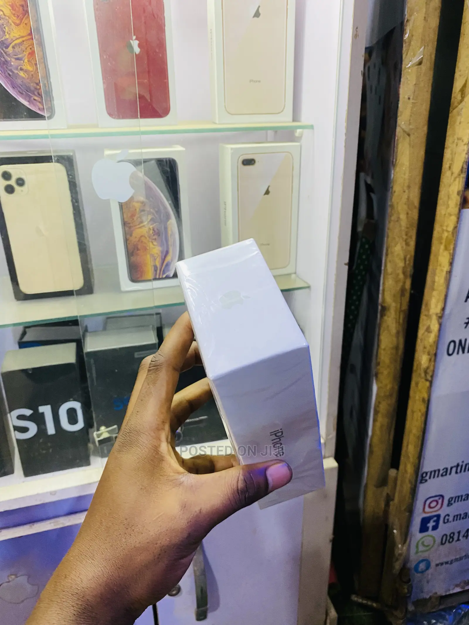 New Apple iPhone XR 128 GB White