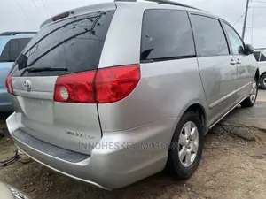 Toyota Sienna LE FWD 2006 Silver