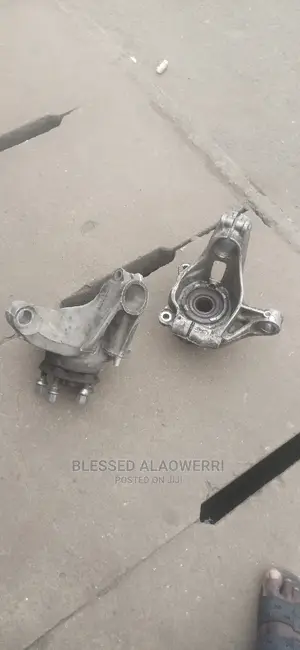 Front Hub Range Rover Evoque 2012