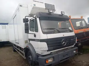 Mercedes Truck 1824 10bolts