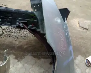 Lexus ES 330 Fender Left Side 05