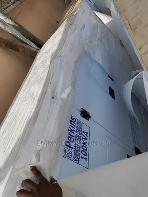 Perkins Diesel Soundproof Generator (100kva)