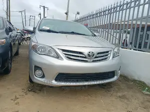 Toyota Corolla 2013 Silver