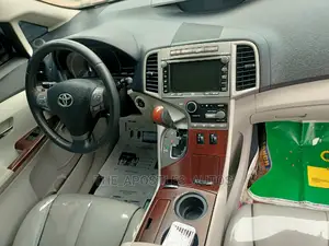 Toyota Venza V6 2012 Red