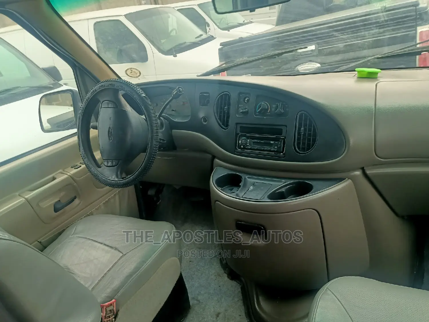 Ford E350 2006 White