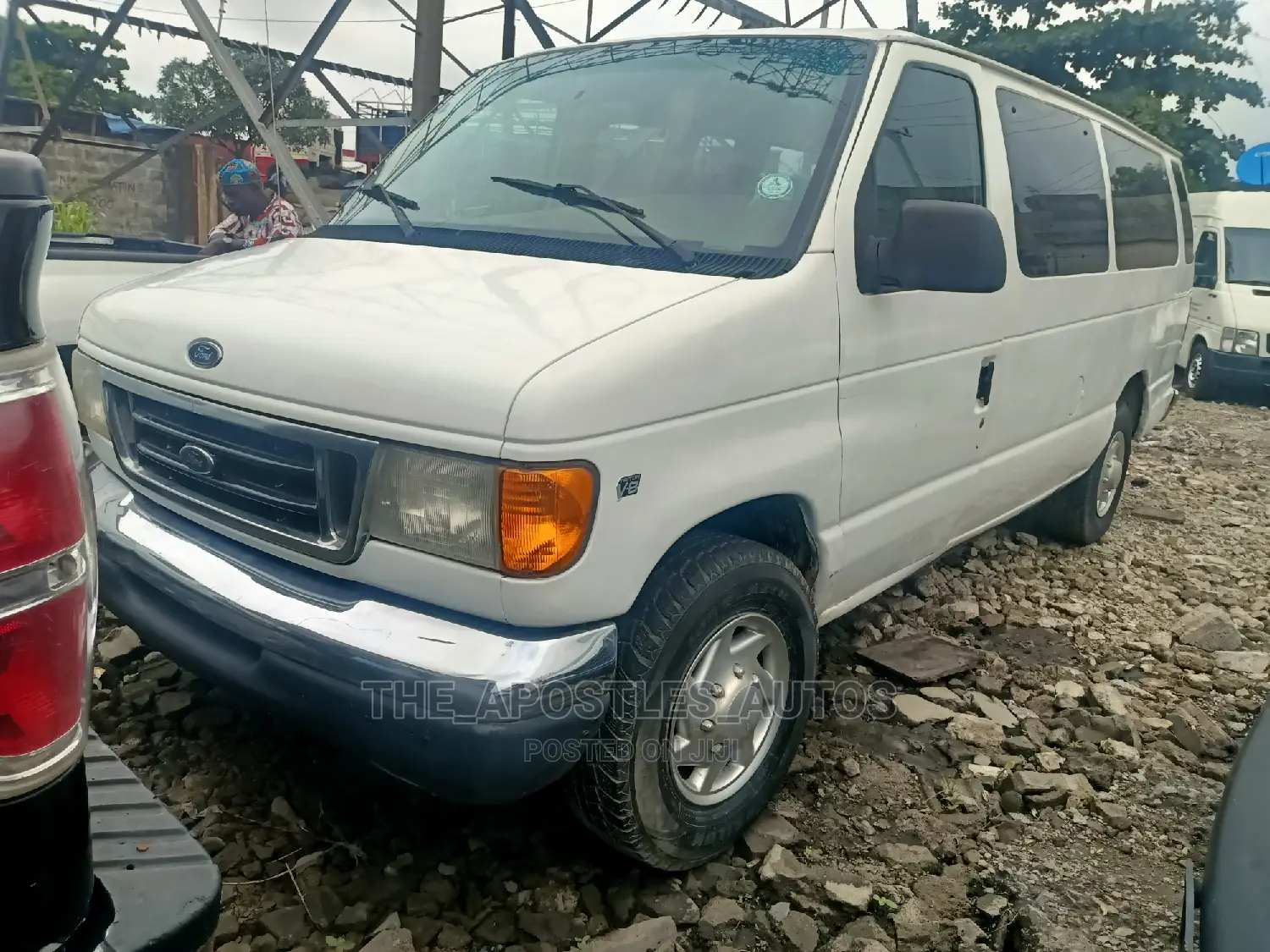 Ford E350 2006 White