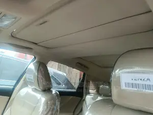 Toyota Venza AWD 2011 White