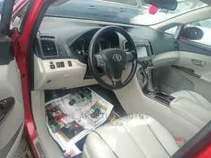 Toyota Venza AWD 2011 Red