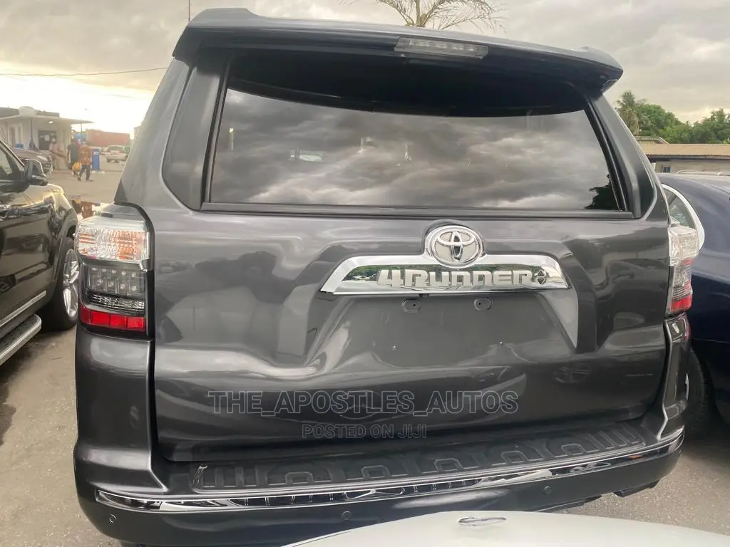 Toyota 4-Runner 2014 Gray