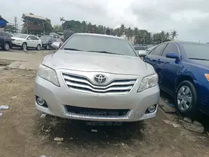 Toyota Camry 2011 Silver