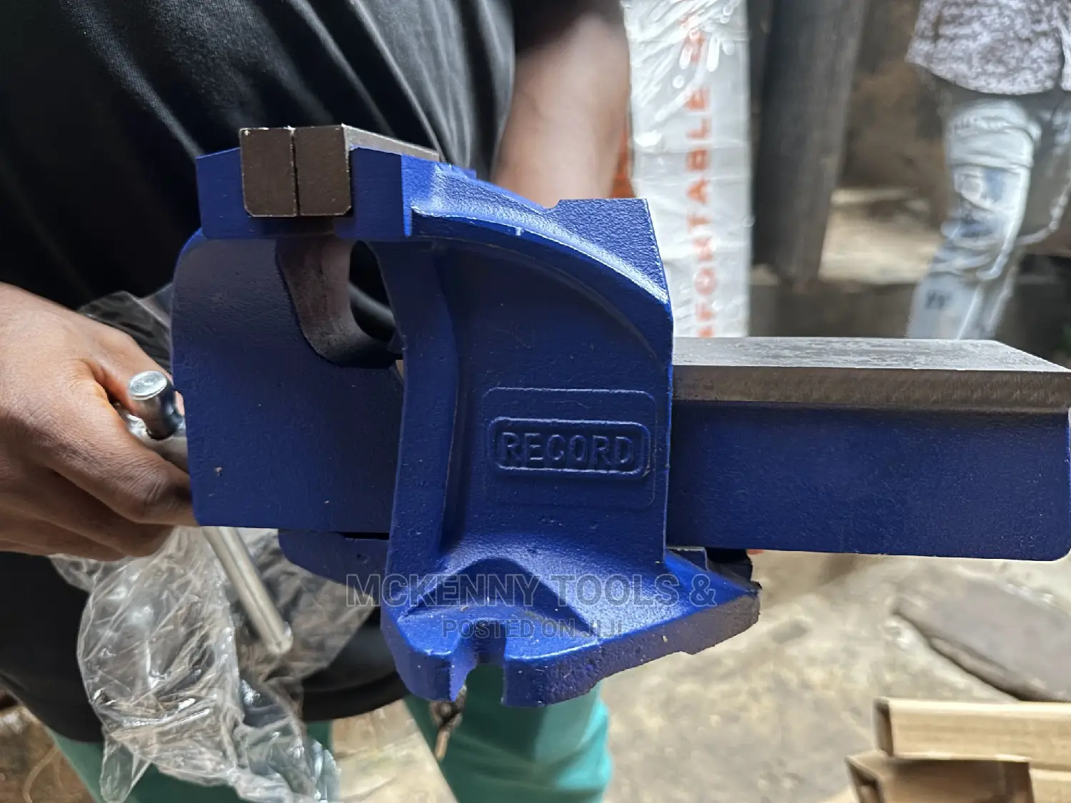 4" Record Vise England