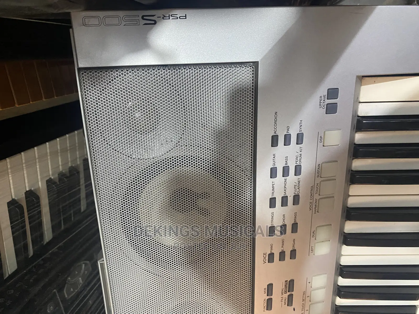 Yamaha PSR-S500 Arranger Workstation Keyboard