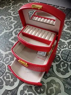 A Simple , Classy Ladies Jewelry Box - Red