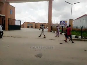 International Market Shops for Sales in Ketu