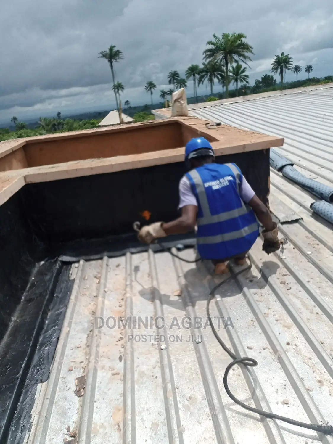 Dab Hand Felt Installer