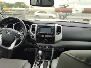 Toyota Tacoma 2015 White