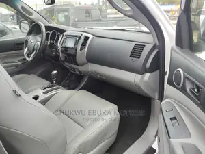 Toyota Tacoma 2015 White