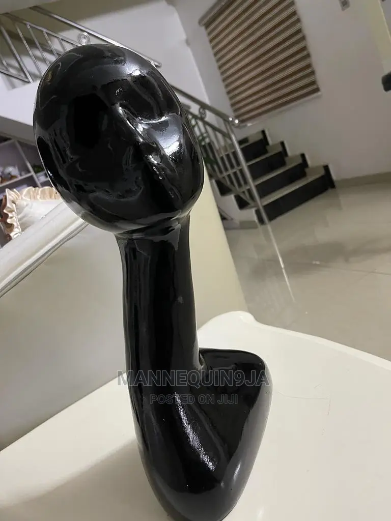 Fiber Glossy Mannequin Head