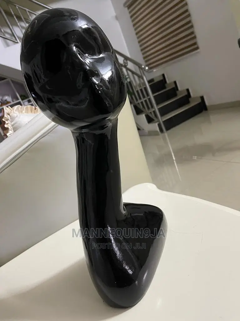 Fiber Glossy Mannequin Head