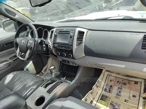 Toyota Tacoma 2013 White
