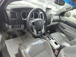 Toyota Tacoma 2013 Gray