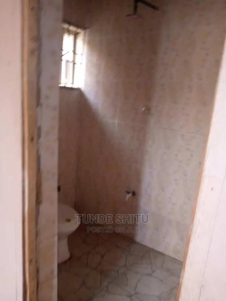 Furnished 1bdrm Apartment in Awobo Estate, Igbogbo for rent