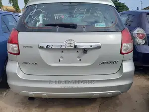 Toyota Matrix 2005 Silver