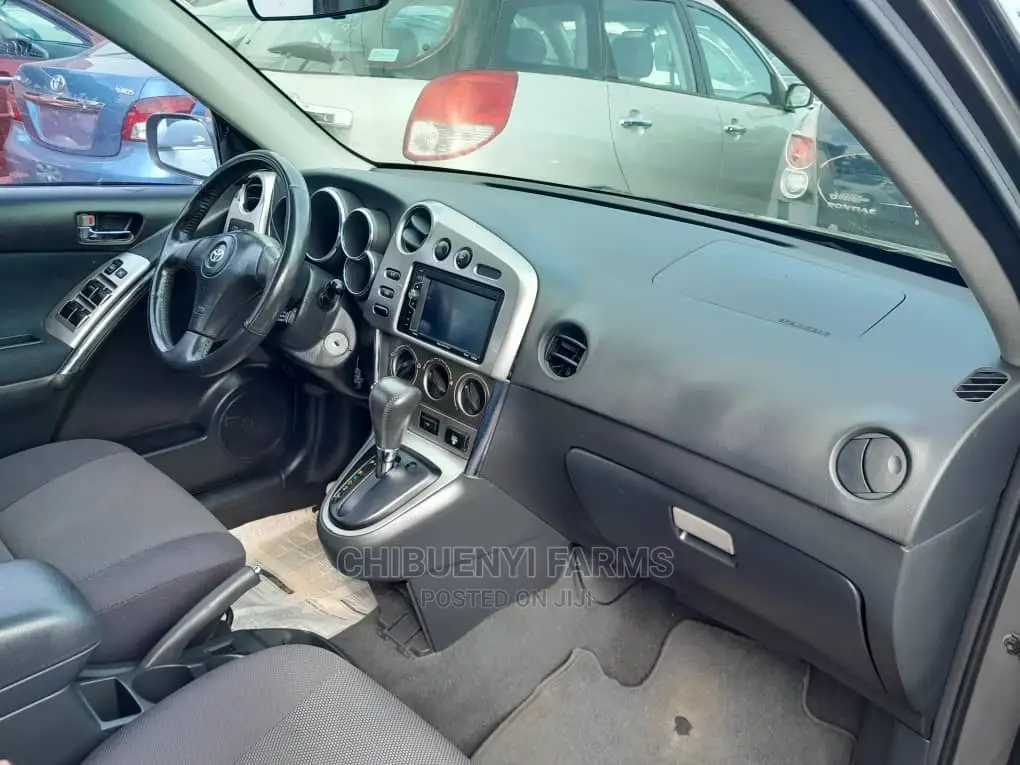 Toyota Matrix 2005 Silver