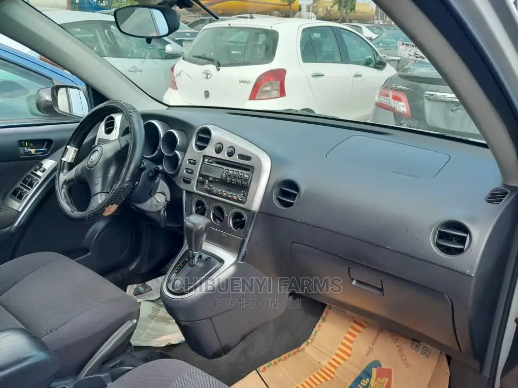 Toyota Matrix 2005 Silver