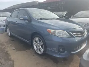 Toyota Corolla S Special Edition 4dr Sedan (1.8L 4cyl 4A) 2013 Gray