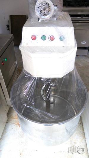 Fairly Used 25 Kg Mixer