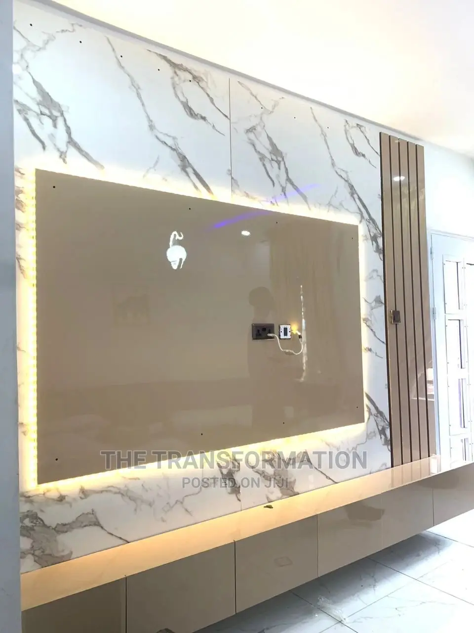 Luxurious Tv Console