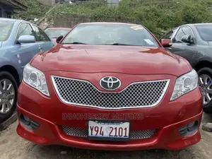 Toyota Camry 2011 Red