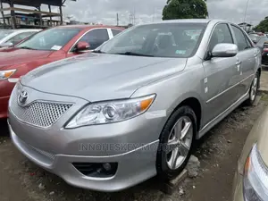 Toyota Camry 2010 Silver