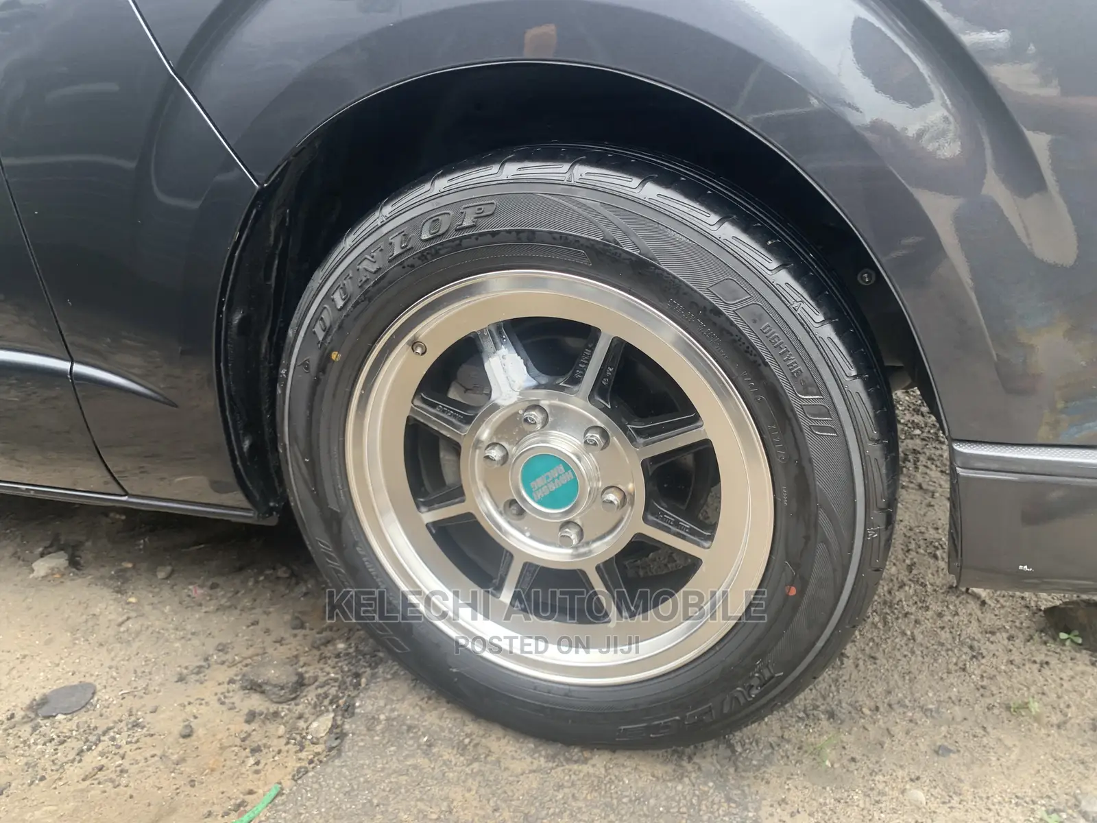 Toyota HiAce 2010