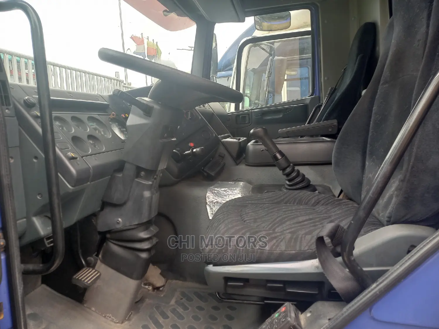 Daf Cf 75 Container Body Blue