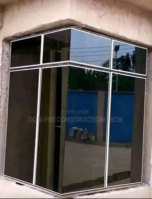 Frameless Glass Window