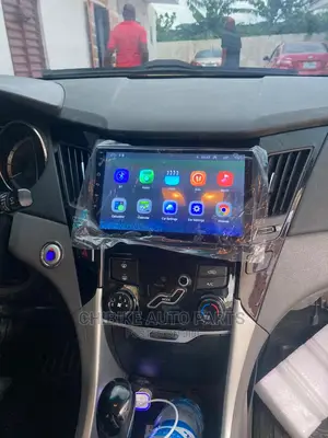 Hyundai Sonata 2011-2014 Navigation Android/Reverse Camera