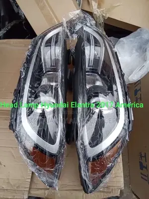 Set Head Lamp for Hyundai Elantra 2017-2018 Model